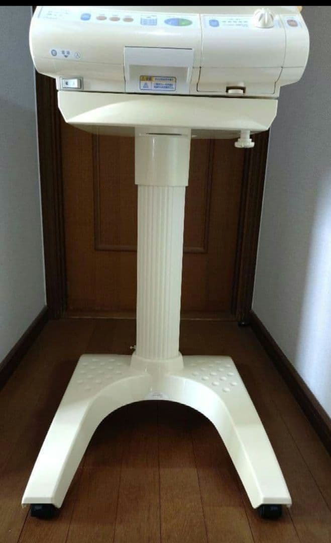 サキナ 美顔器 コスミックミューデュオ705/706 スタンド付き 中古品