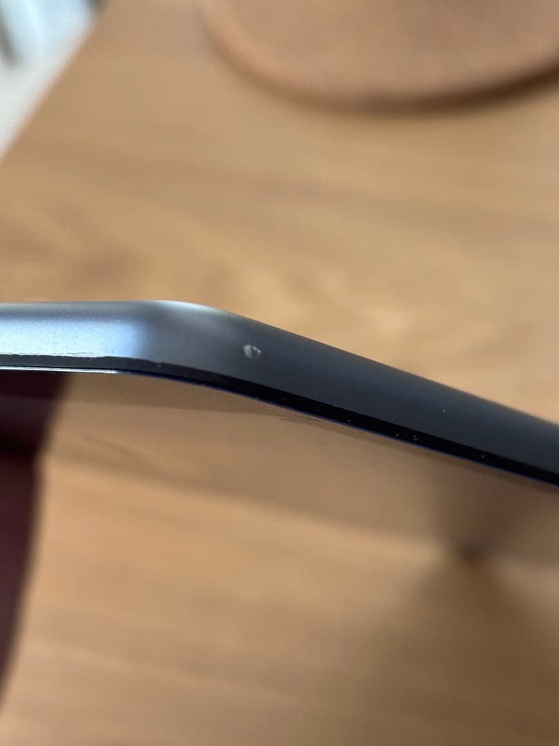 4児ママ様用　iPad 第8世代 32GB Wi-Fi シルバー　ケース付き