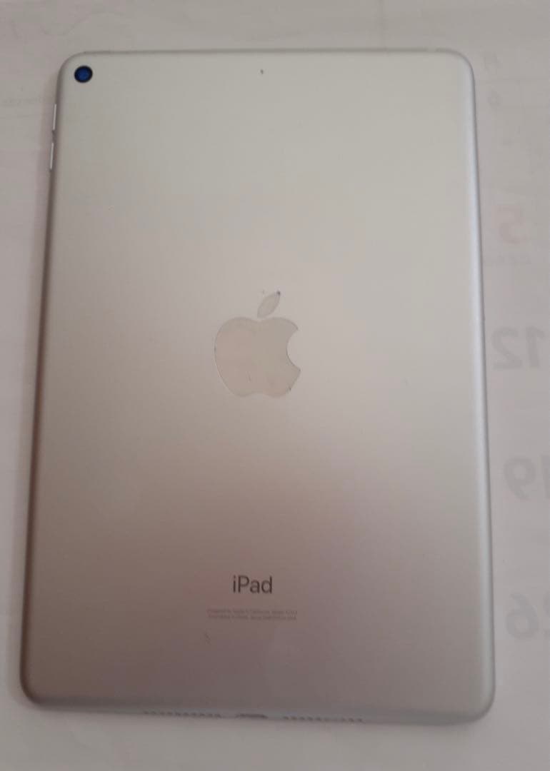 iPad mini 5 Wi-Fiモデル 64GB シルバー　訳あり