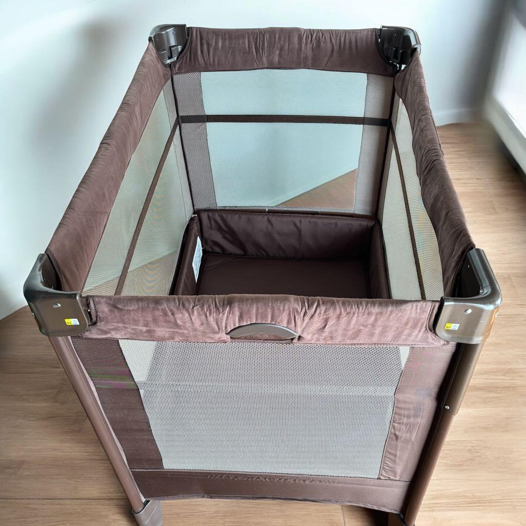 【最上位・美品】Aprica ココネルエアープラスAB ブラウン ベビーベッド