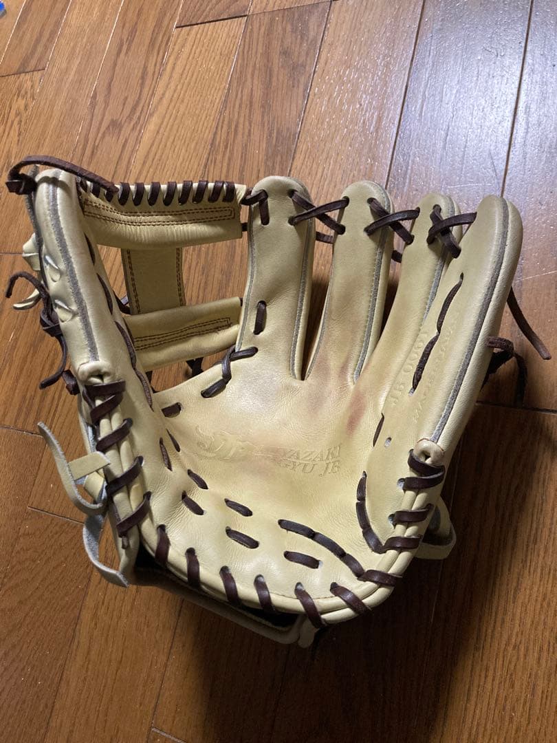 MIYAZAKI WAGYU JB 硬式グローブ クリーム色　28センチ