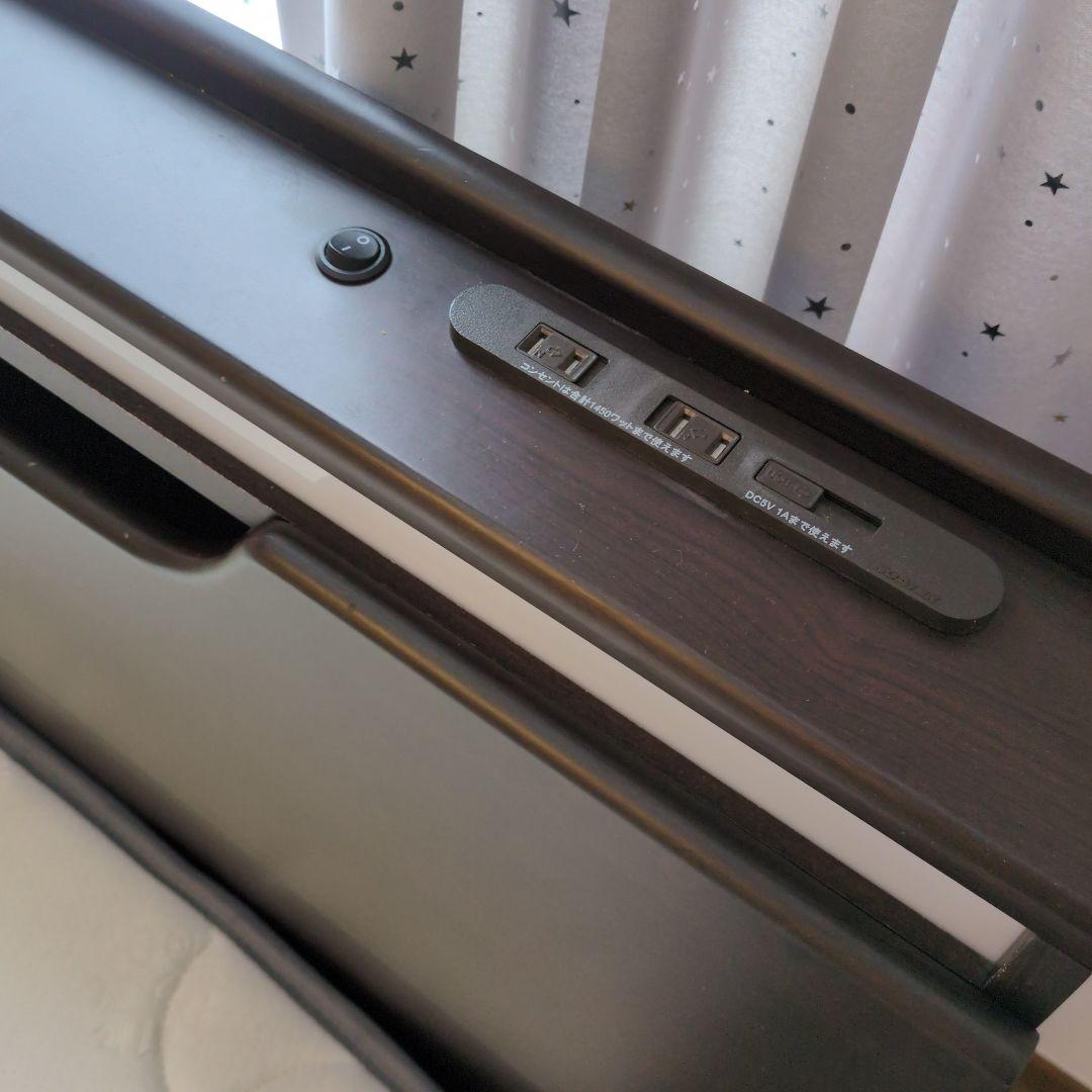 ニトリクイーンベッドマットレス付き油圧跳ね上げ式木製