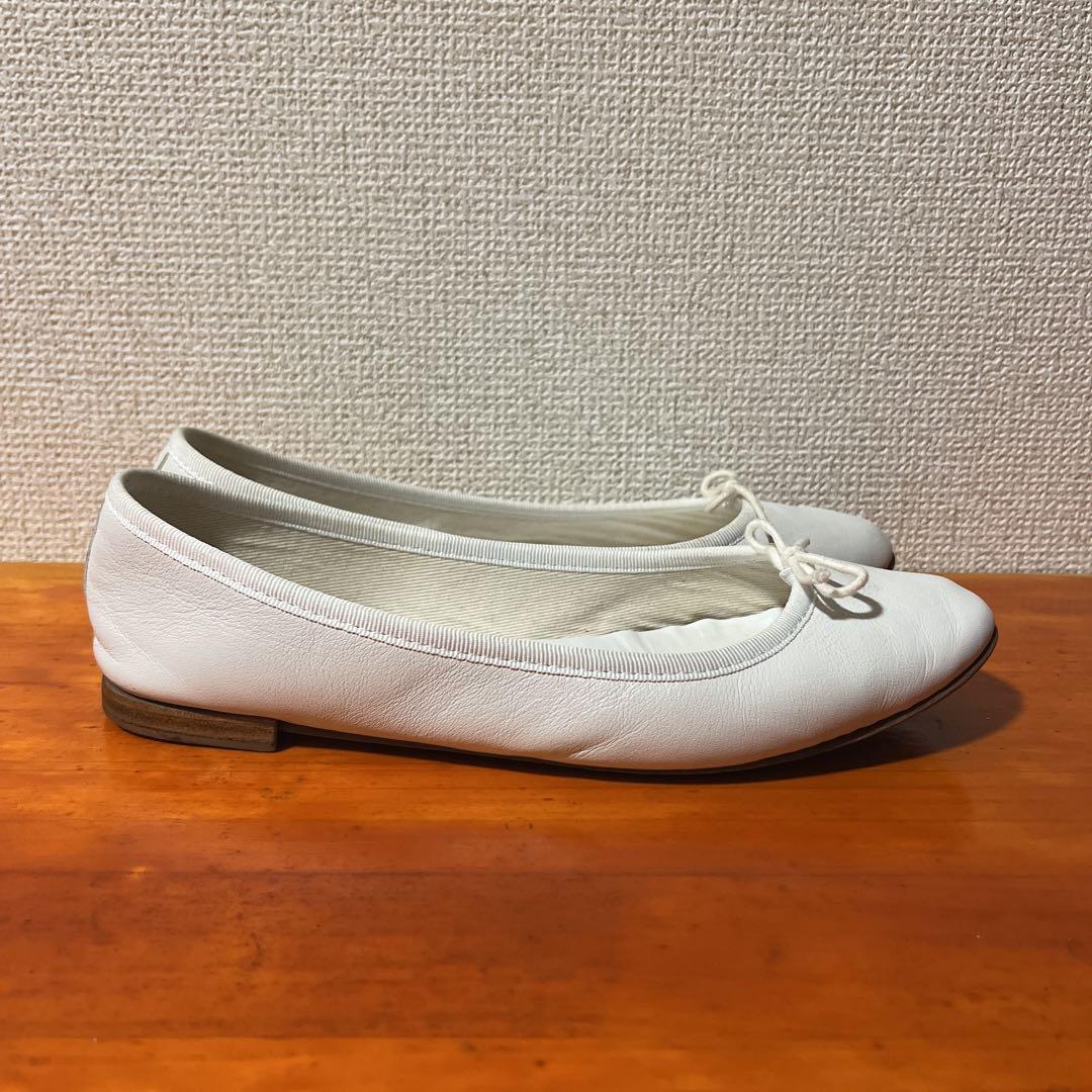 レペット サンドリオン 38.5 白 ホワイト フラットシューズ 24cm