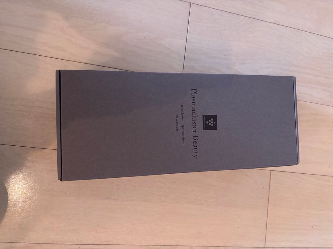 【新品・未使用】シャープ　ドライヤー　IBWX901B