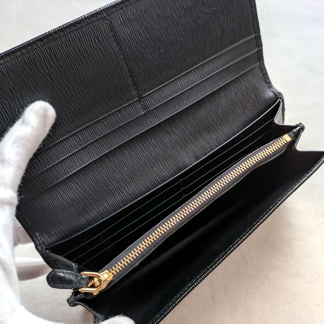 PRADA 長財布 パスケース ゴールドロゴ ブラック ヴイッテロムーブ