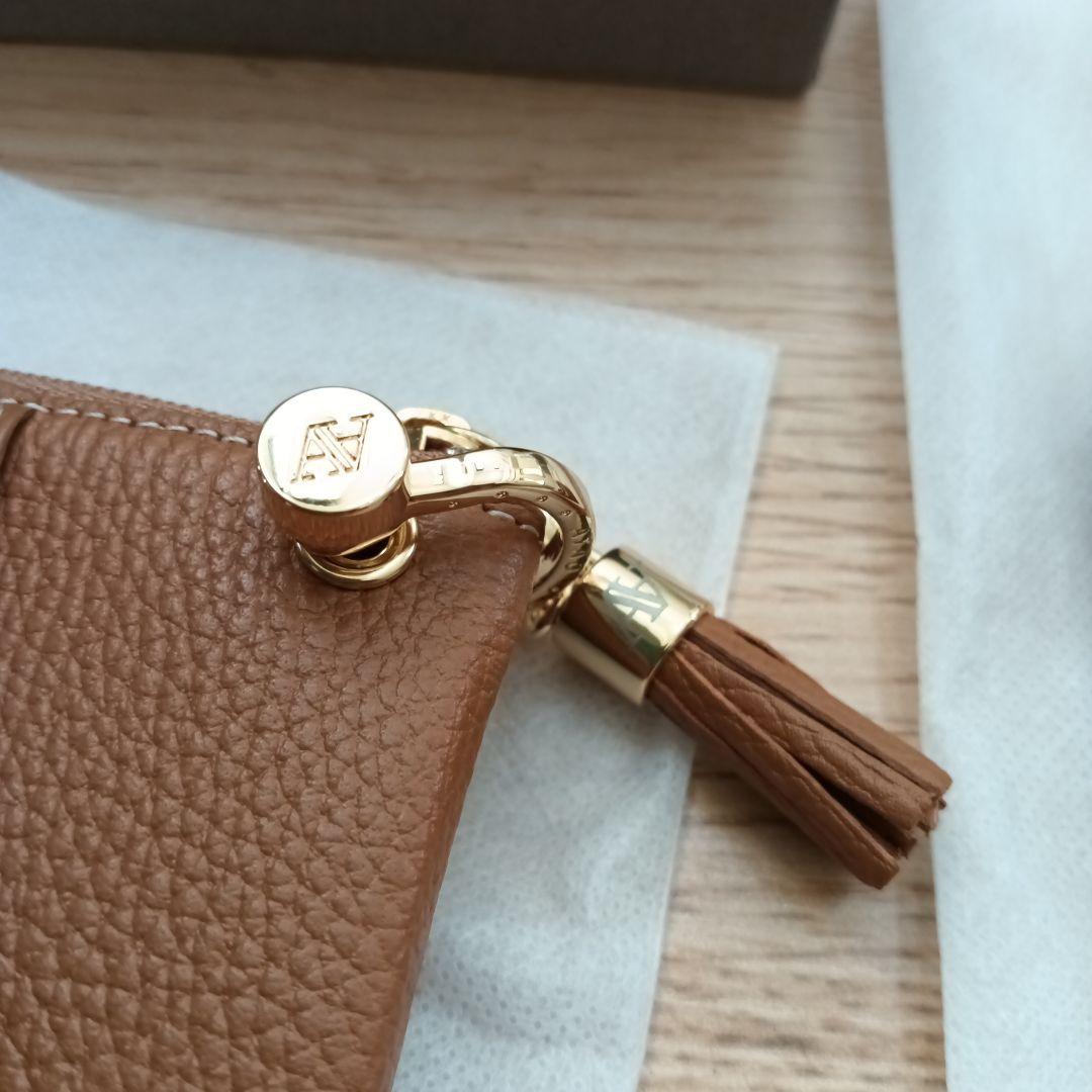 アタオ　ATAO 長財布 ショルダーストラップ付き バティ