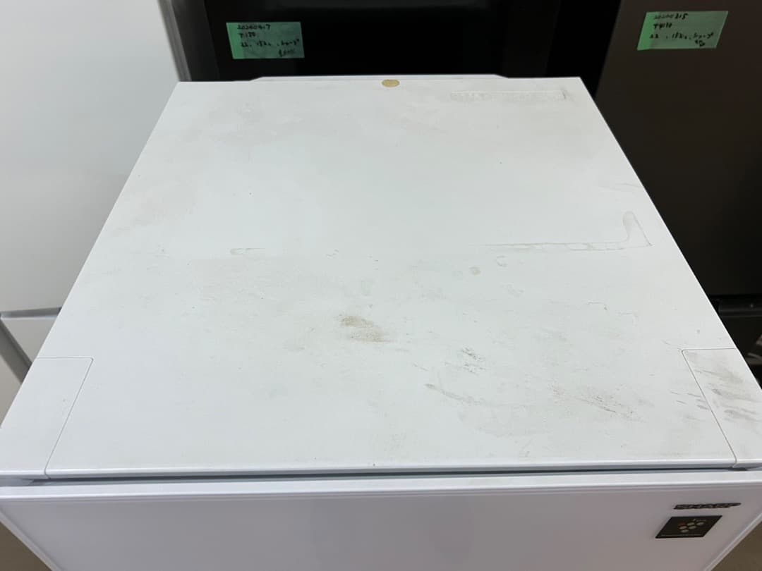 2018年式 137L シャープ 冷蔵庫 SJ-GD14D-W