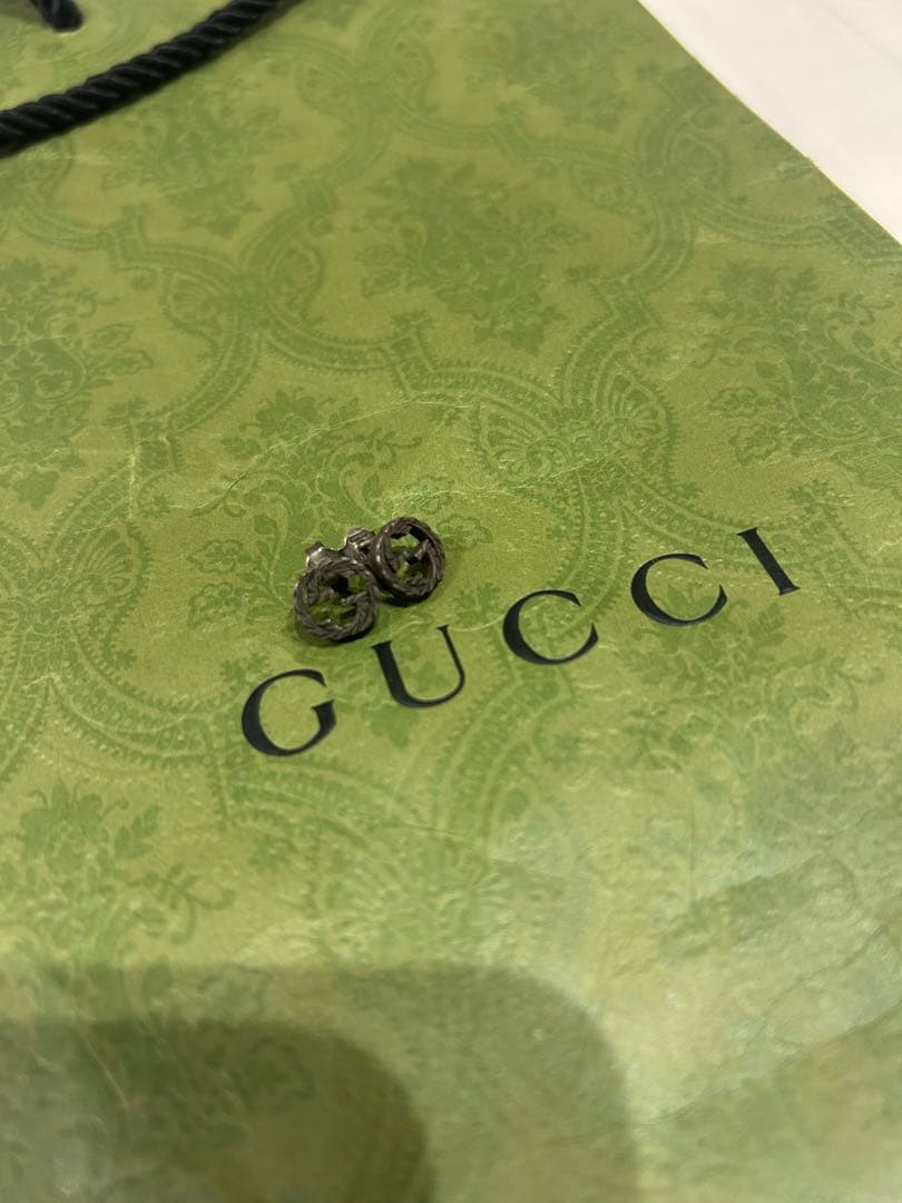 GUCCI インターロッキングスタッズピアス