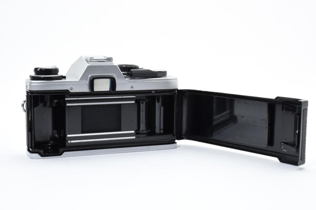 [美品]オリンパス OM-10 一眼レフ 35mm フィルムカメラ シルバー