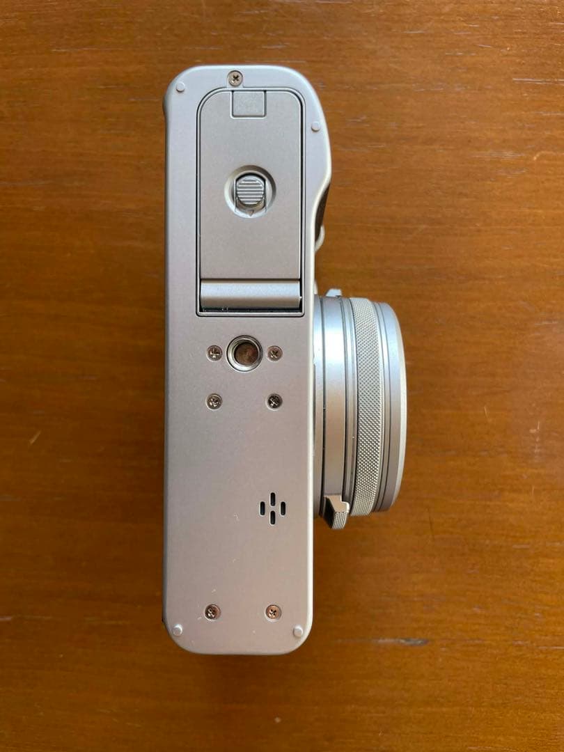 Fujifilm X100V コンパクトデジタルカメラ