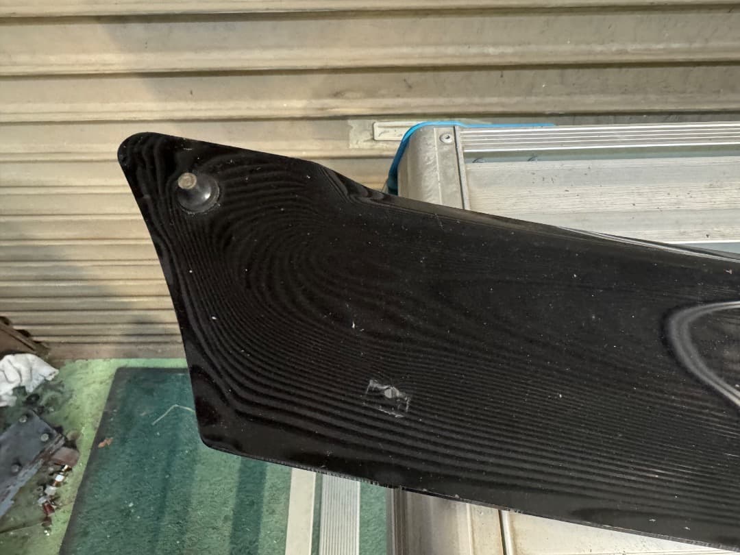 Renault Kangoo ルノーカングーボンネットバイザー純正品