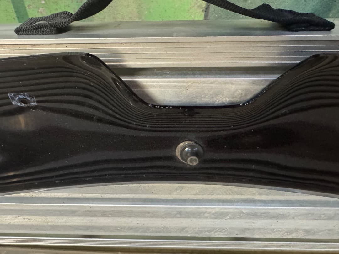 Renault Kangoo ルノーカングーボンネットバイザー純正品