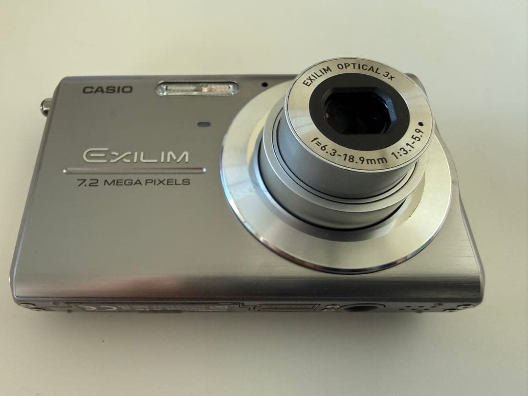 美品:カシオ・デジタルカメラEXILIM EX-Z75