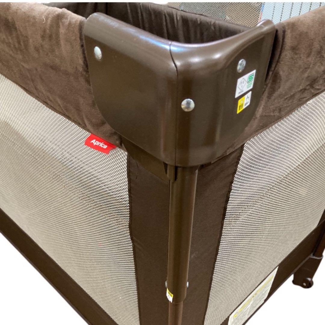 Apricaココネル エアー プラス チョコレートブラウン ベビーベッド