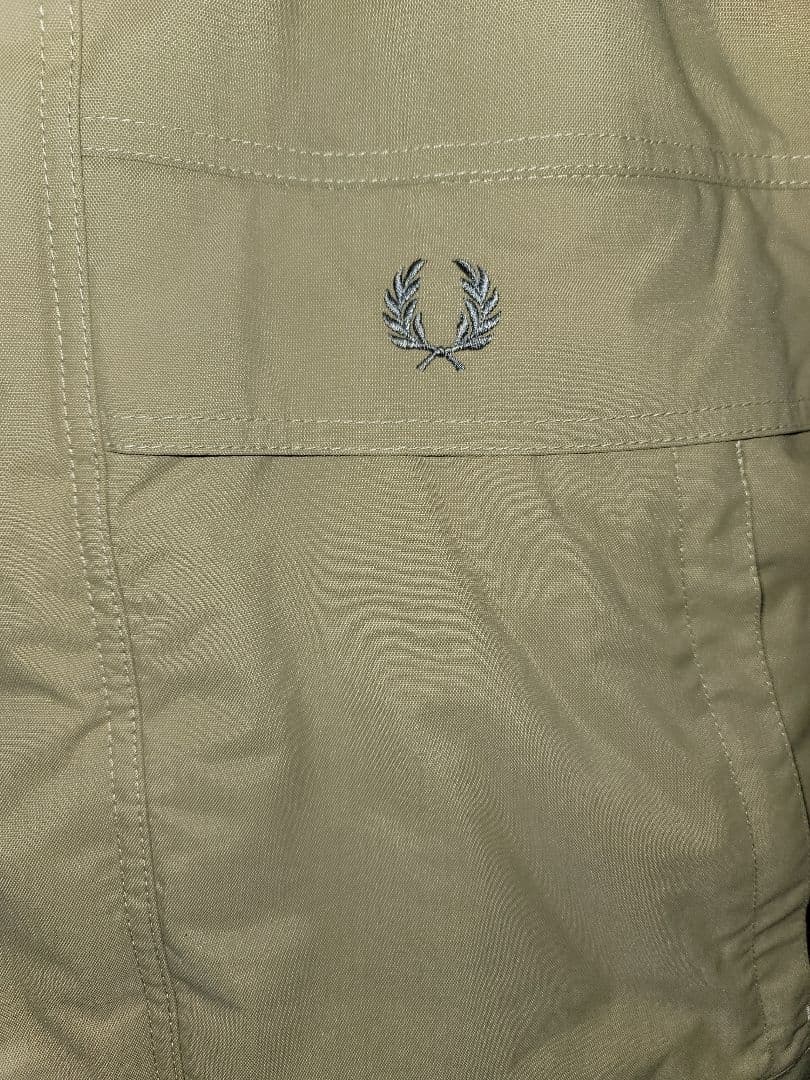 値下げ　FRED PERRY　フレッドペリー　ダウンコート　ベージュ　S