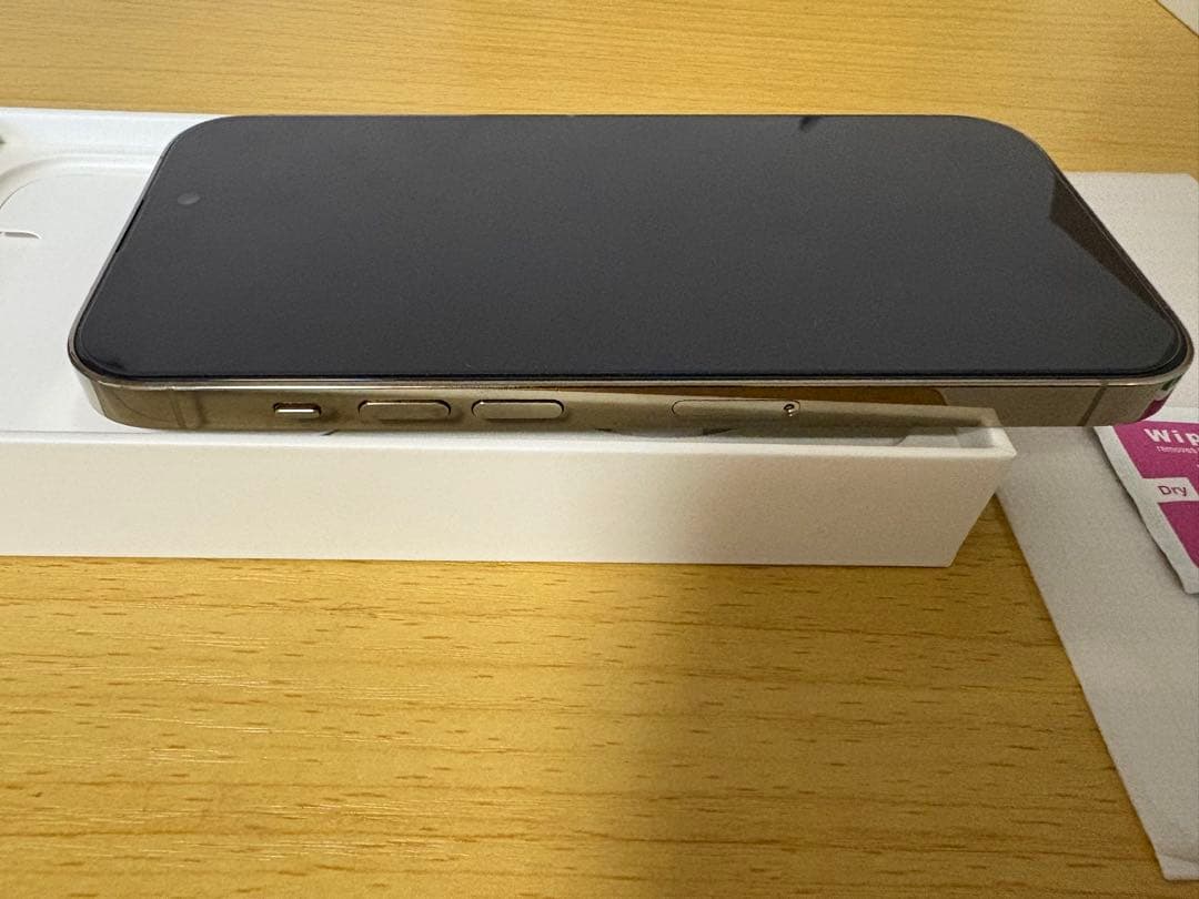 iPhone 14 pro 256GB ガラスフィルム付