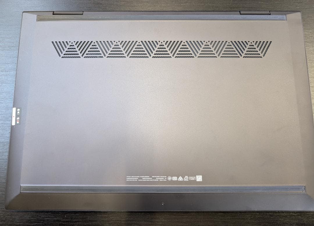 HP ENVY X360 15-DS　タブレットにもなるノートパソコン