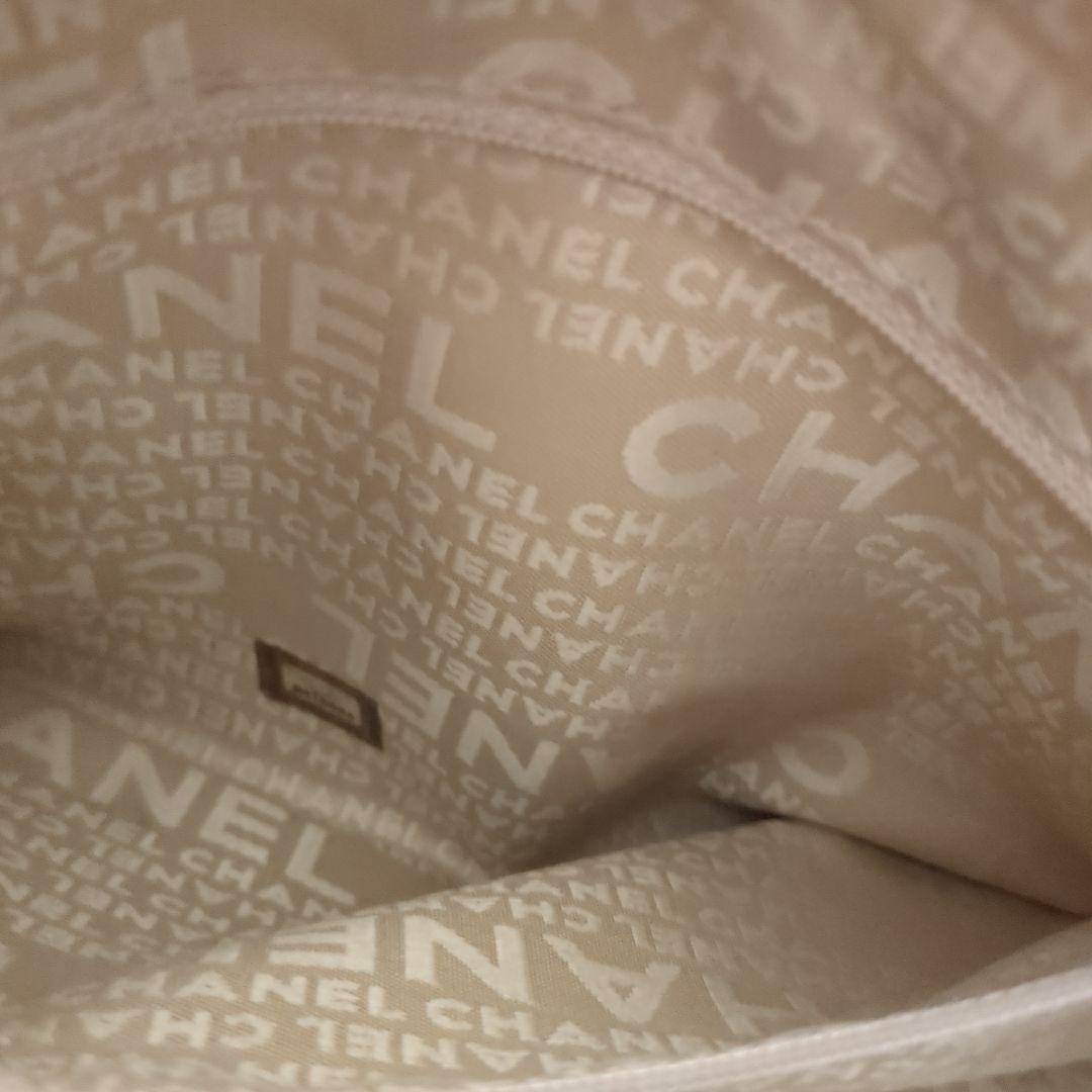 CHANEL 黒 レザーハンドバッグ