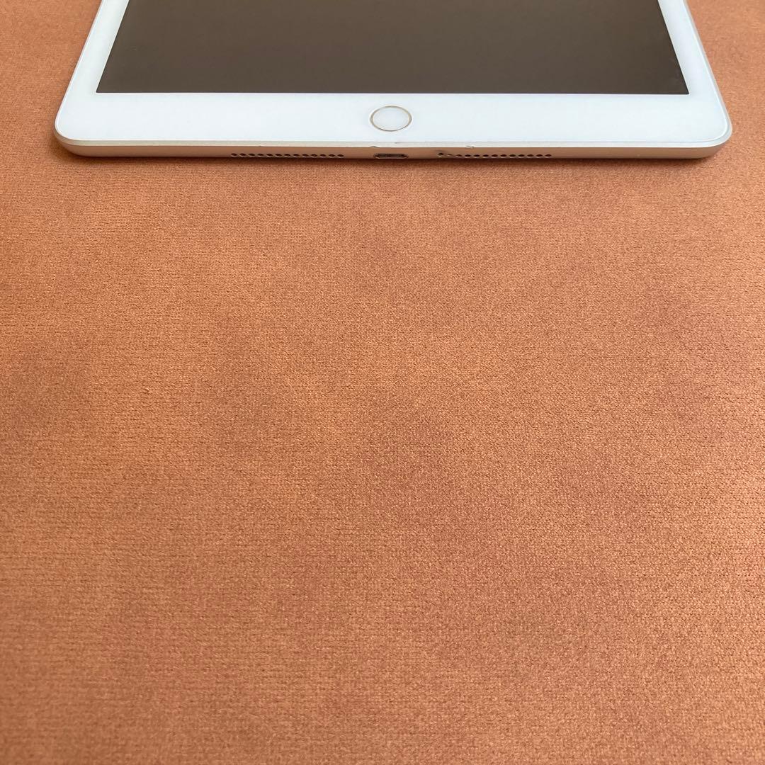 559【早い者勝ち】iPad7 第7世代 32GB SIMフリー☆
