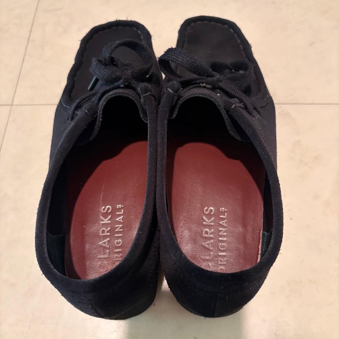 clarks クラークス　ワラビー　黒　スエード