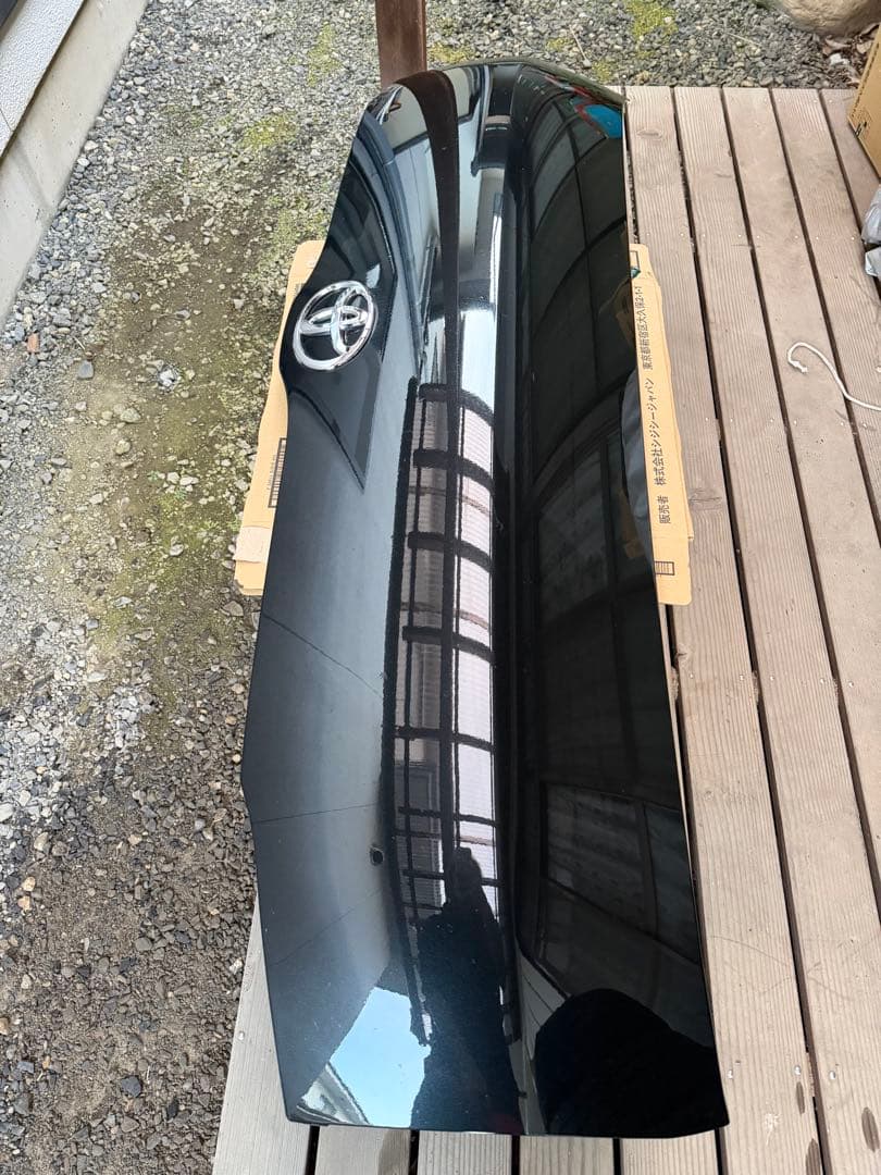 ハイエース　４型　純正ボンネット