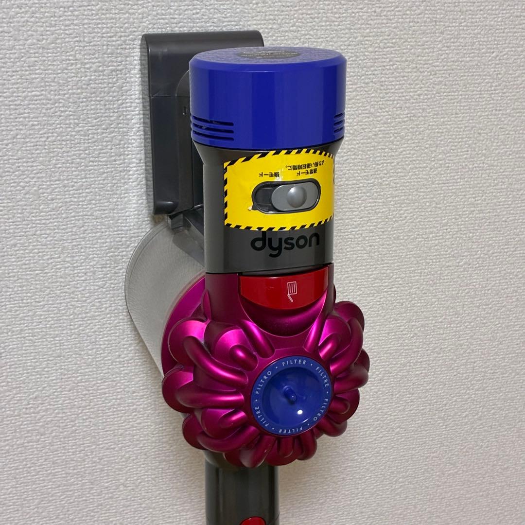 Dyson v7 スティッククリーナー 本体