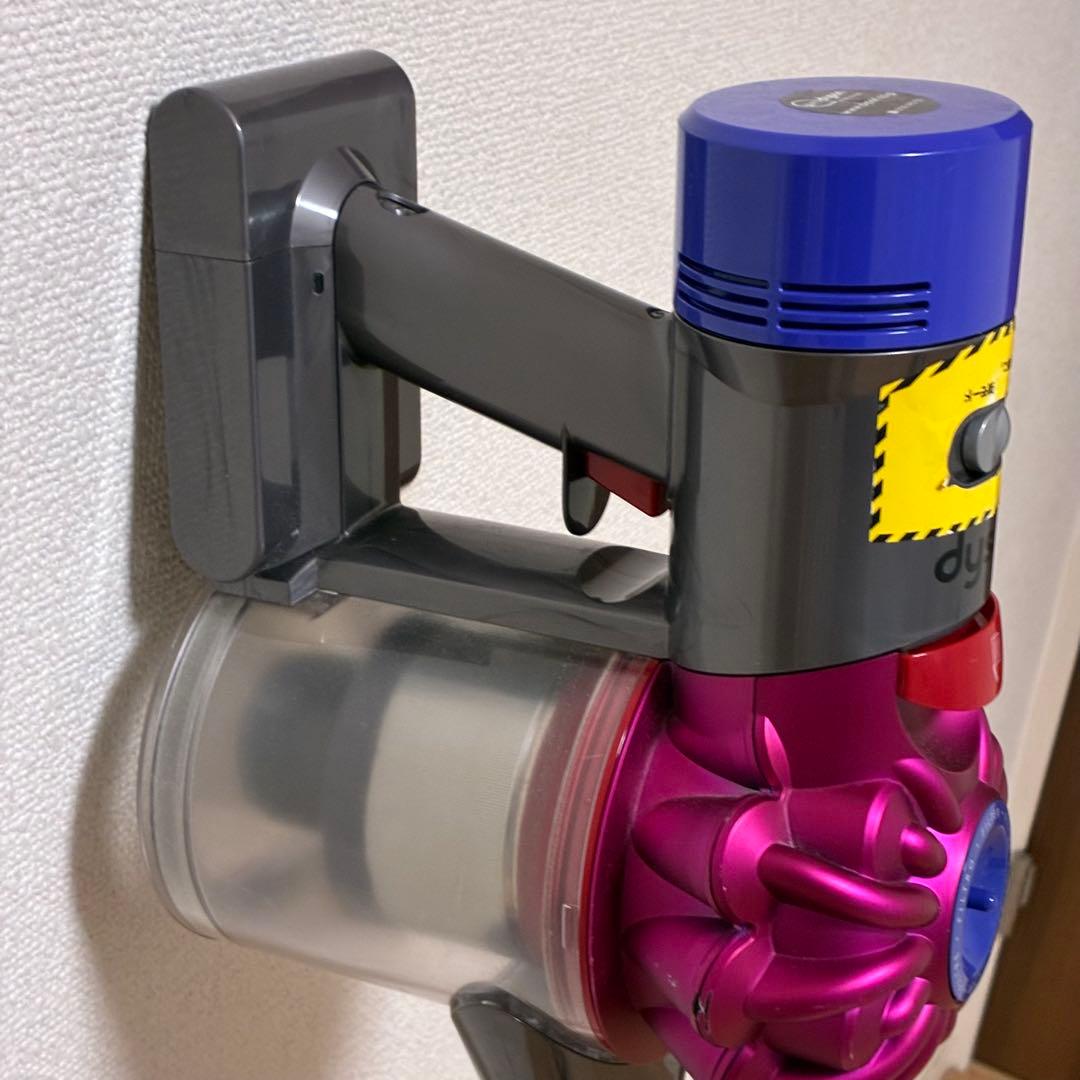 Dyson v7 スティッククリーナー 本体