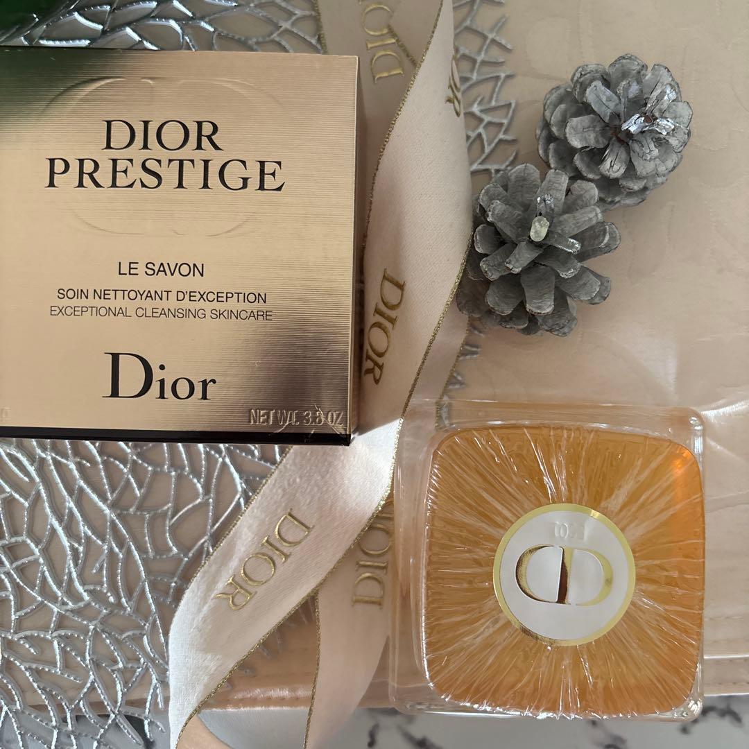 Dior プレステージ　ル　サヴォン　クレンジングフォーム