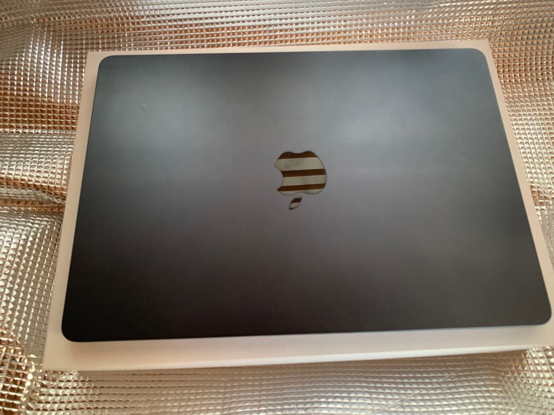 土*！様 2024 MacBook Air M3 13インチ 8ギガ256GBス