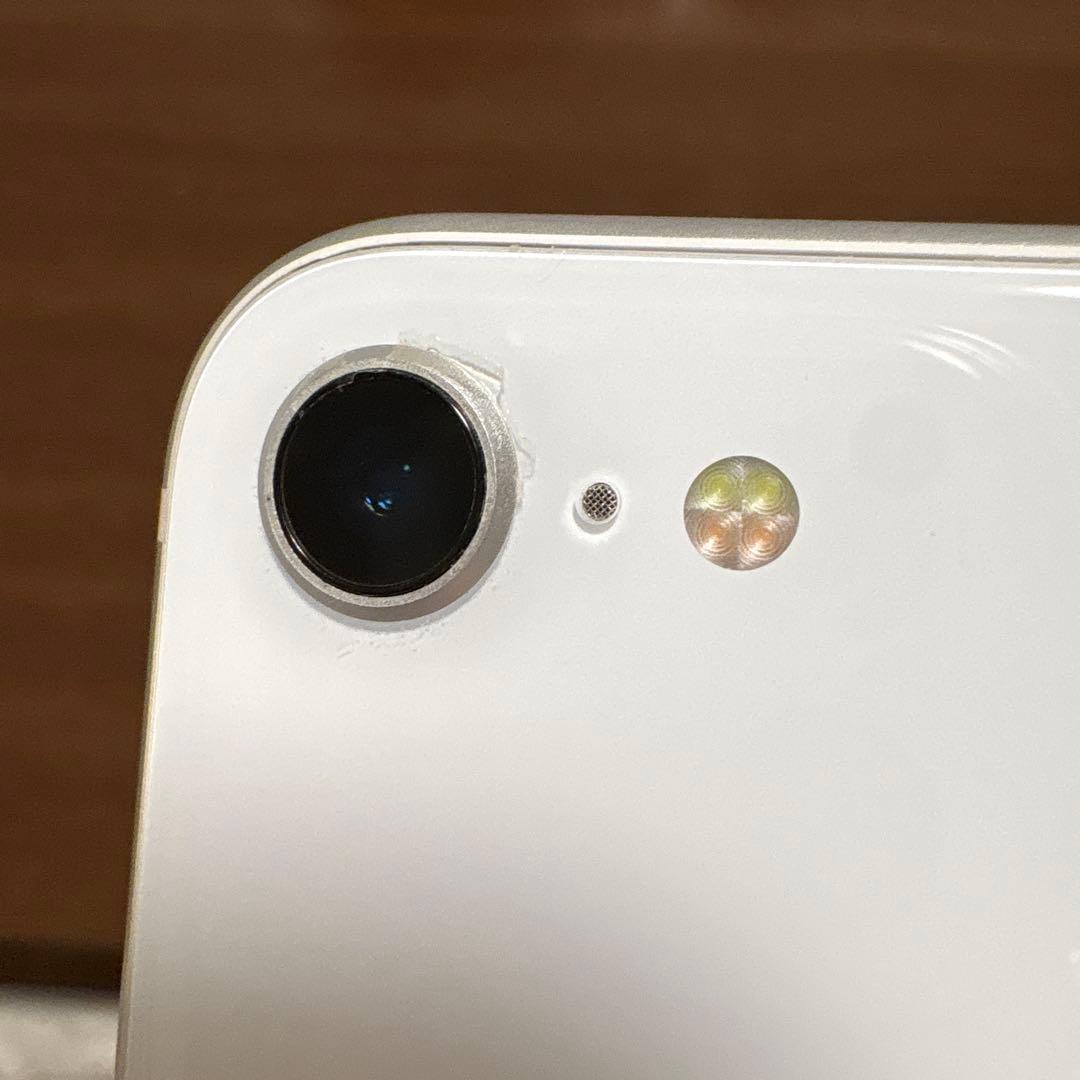 メ*0様 【SIMフリー】iPhoneSE 第二世代 ホワイト 64GB