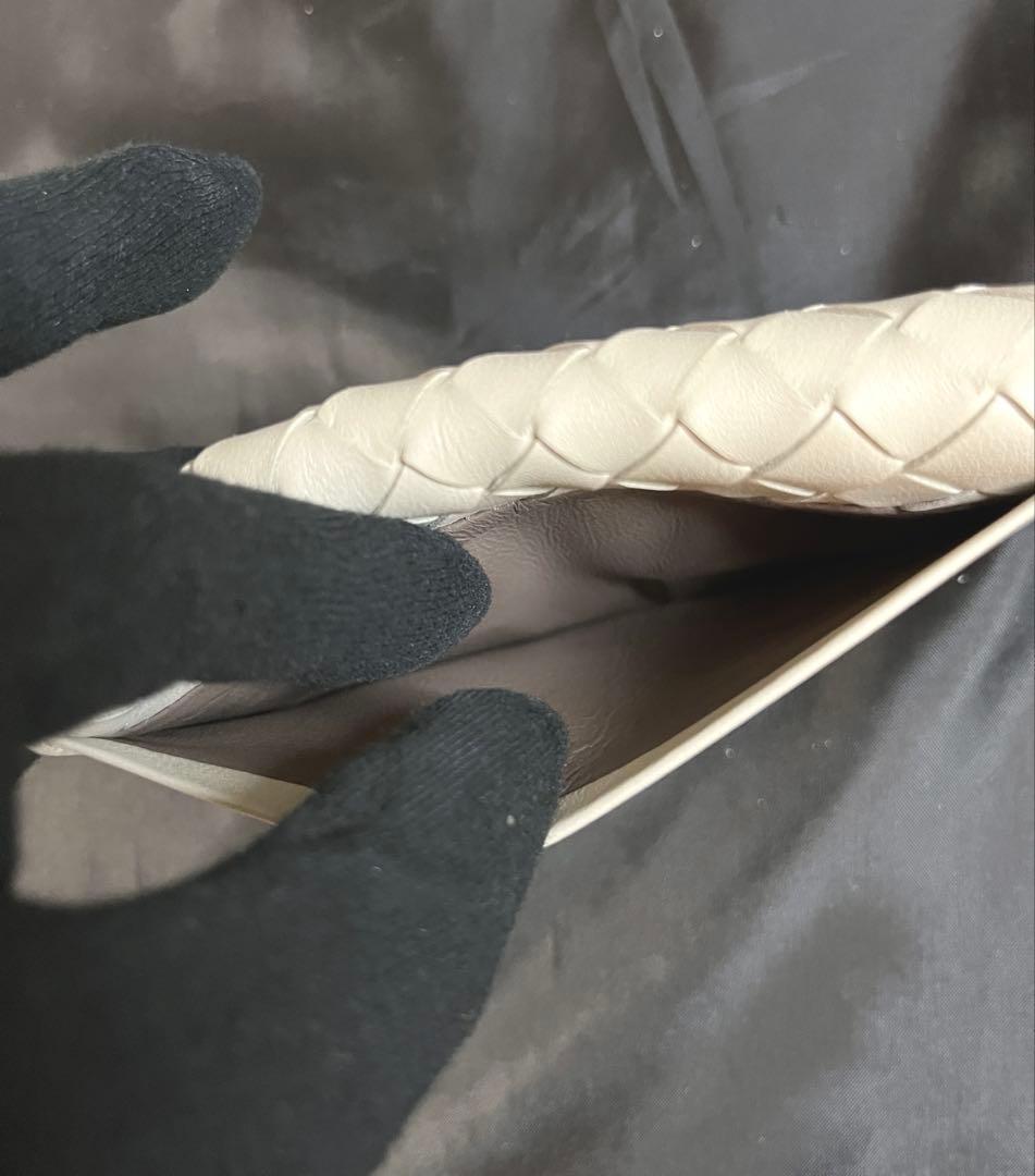 BottegaVeneta ボッテガヴェネタ カードケース　名刺入れ ホワイト系