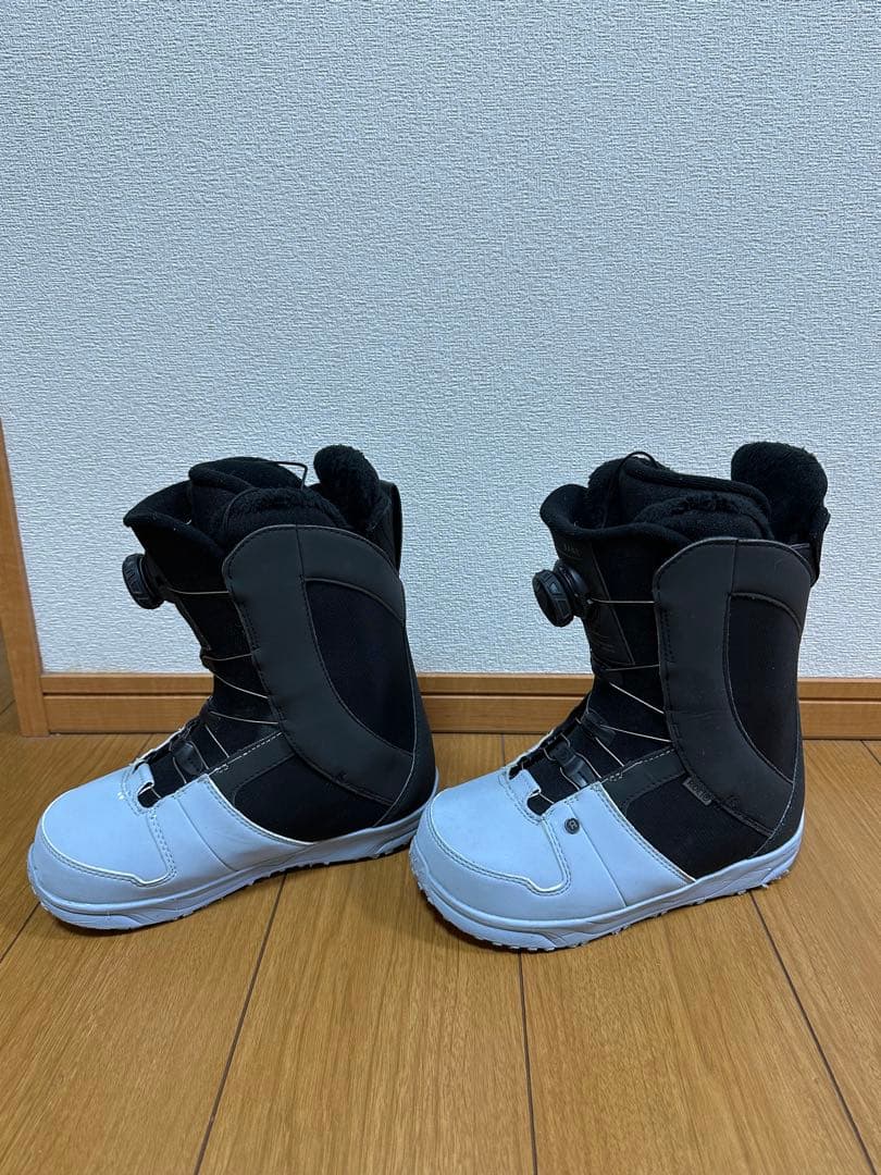 【RIDE 】ライド　BOAスノーボードブーツ　レディース24cm