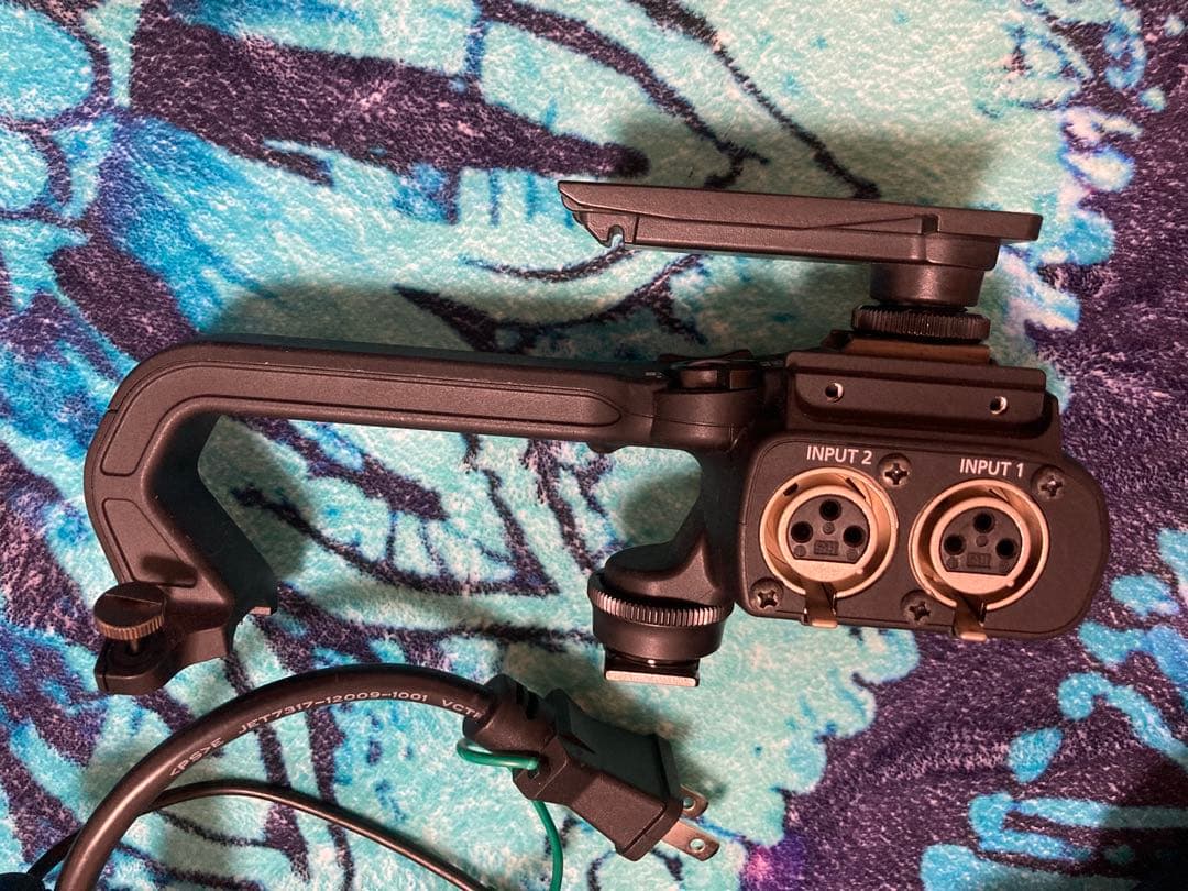 【状態良】Canon XA30 業務用ビデオカメラ本体　ハンドルユニット付