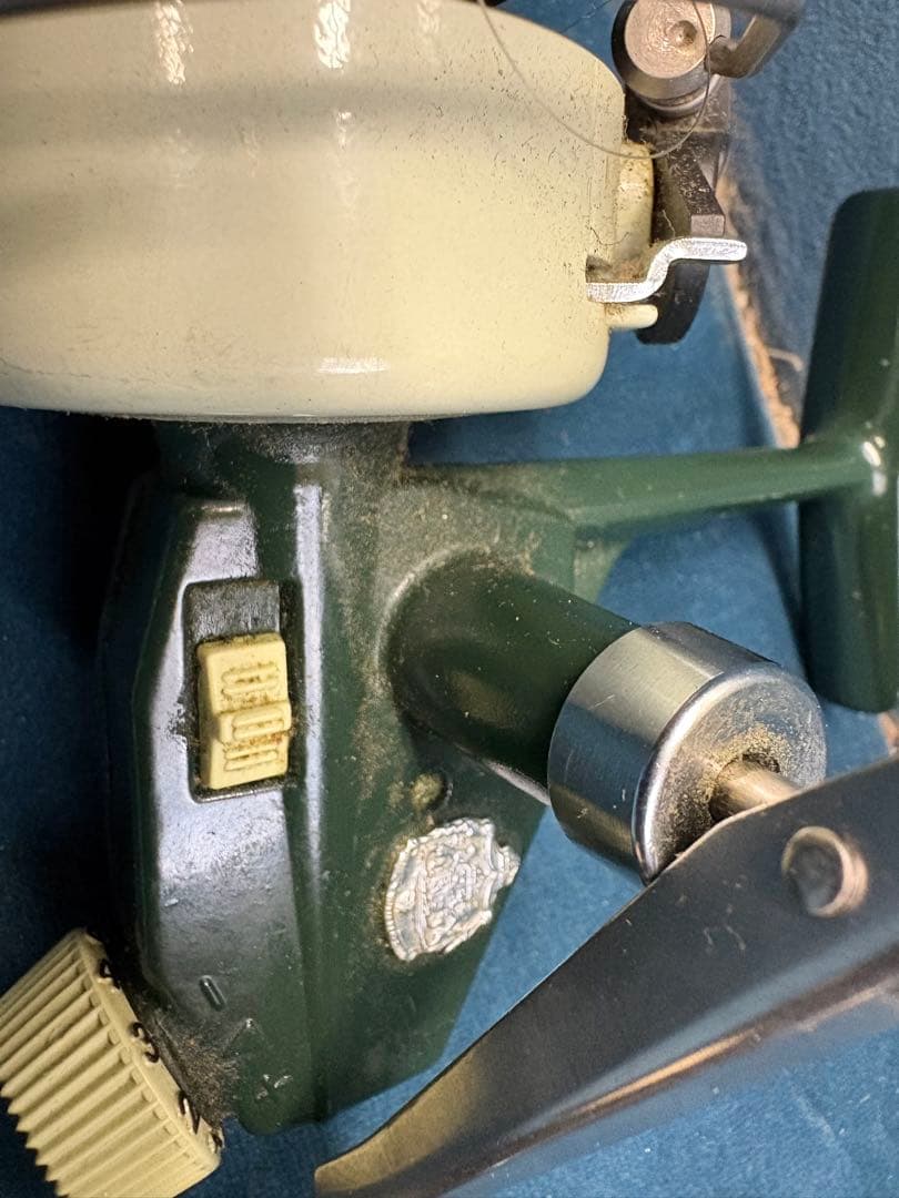 h*3様 ABU Cardinal 33 スピニングリール