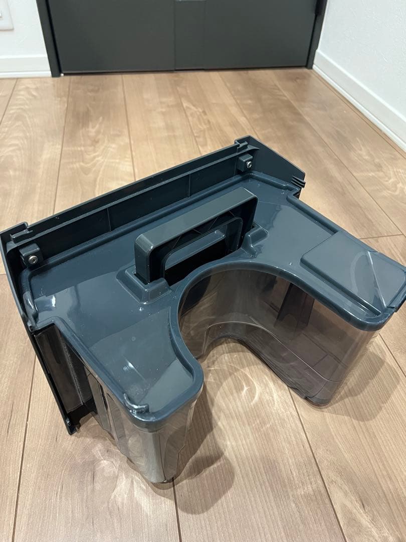 アイリスオーヤマ　除湿機　IJH-L160-H