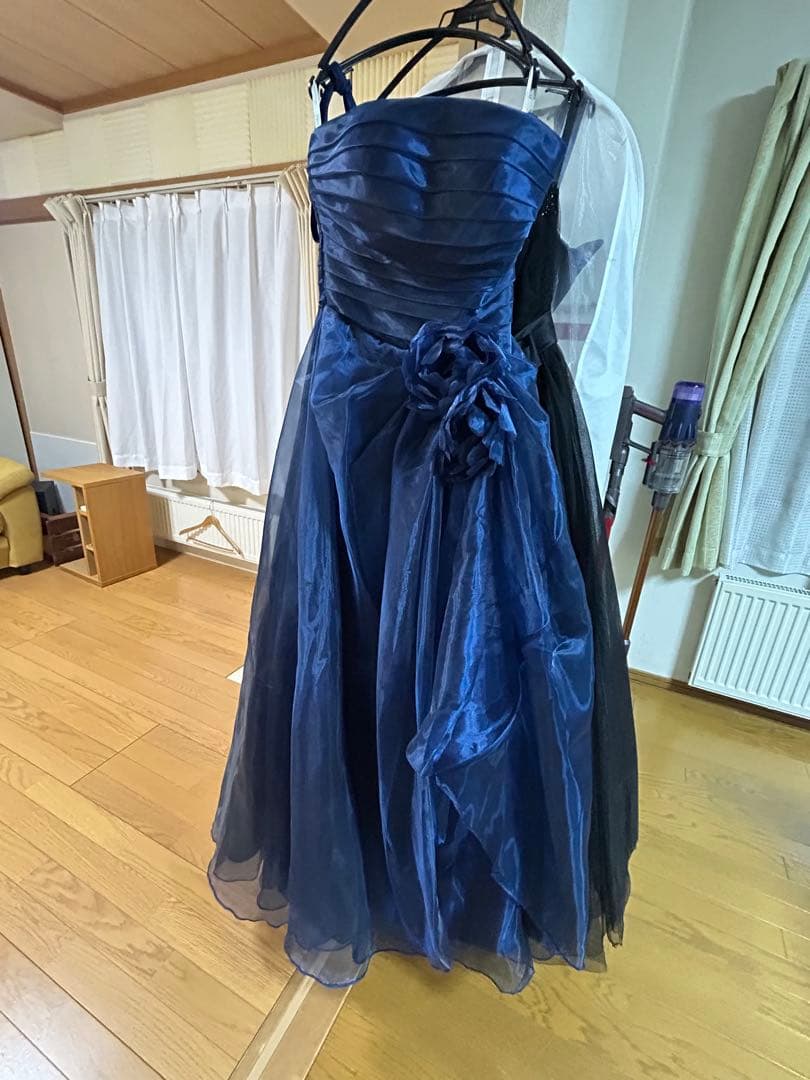 ネイビーブルー　カラードレス