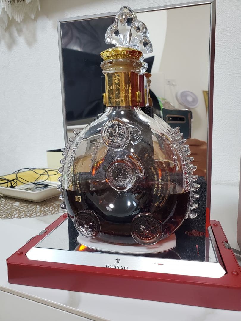 LOUIS XIII ブランデー クリスタルボトル