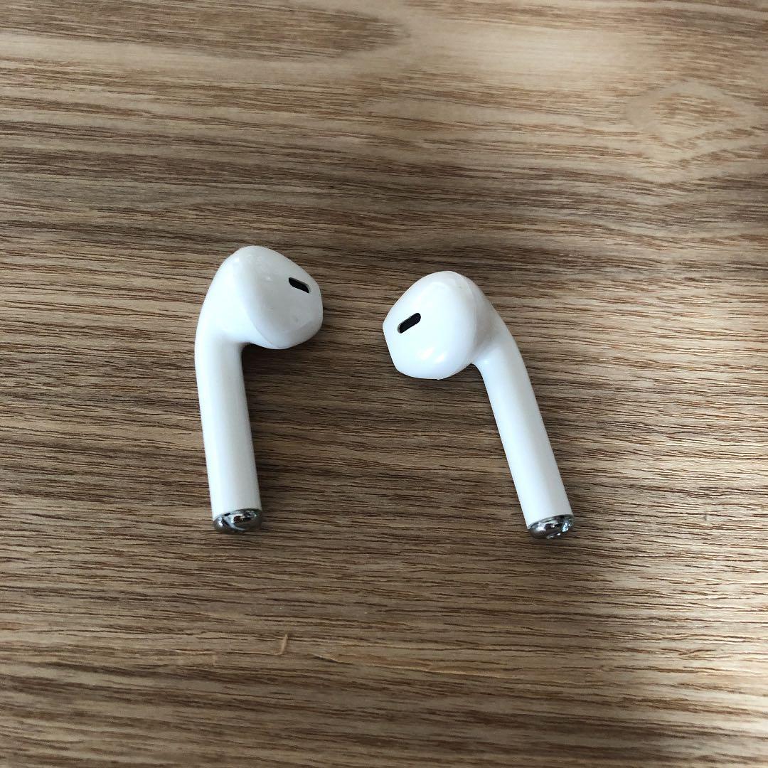 Apple AirPods  間違えてAmazonで2つ買ってしまいました。