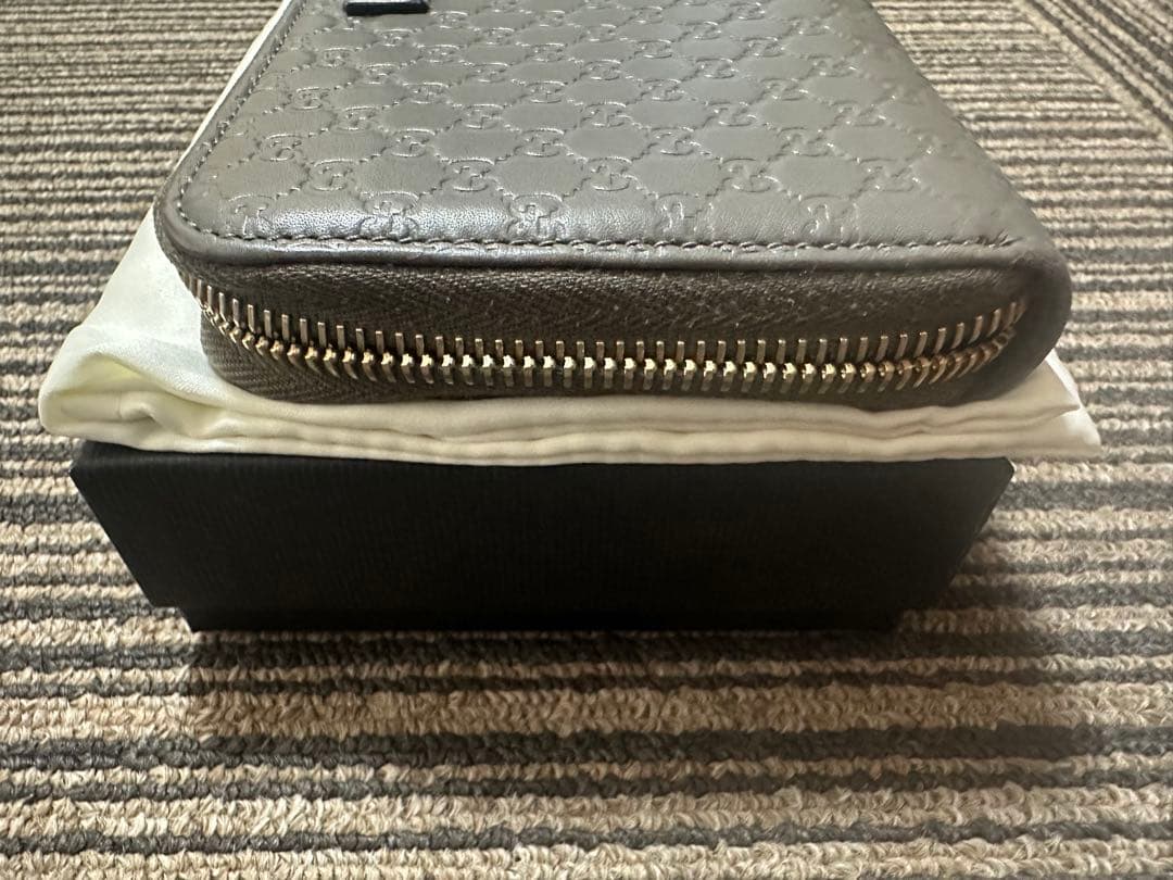 GUCCI グレー 長財布