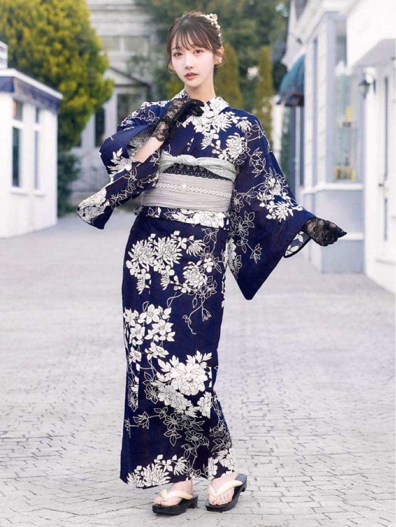 [3点SET]紺地×レトロ花柄浴衣【YUKATA by dazzy 2025】