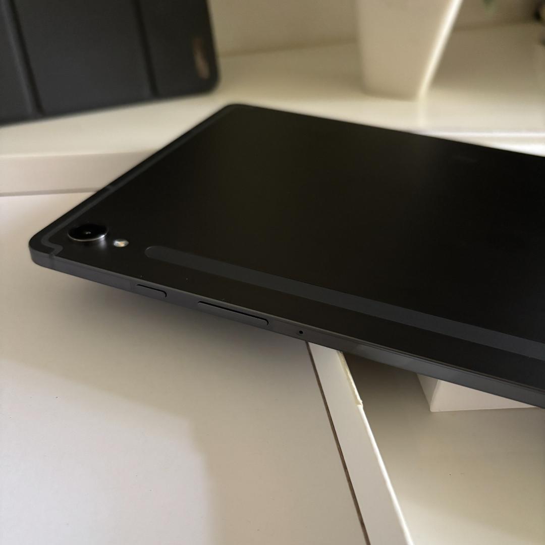 【美品】GALAXY Tab S9 SM-X710 ケース付き