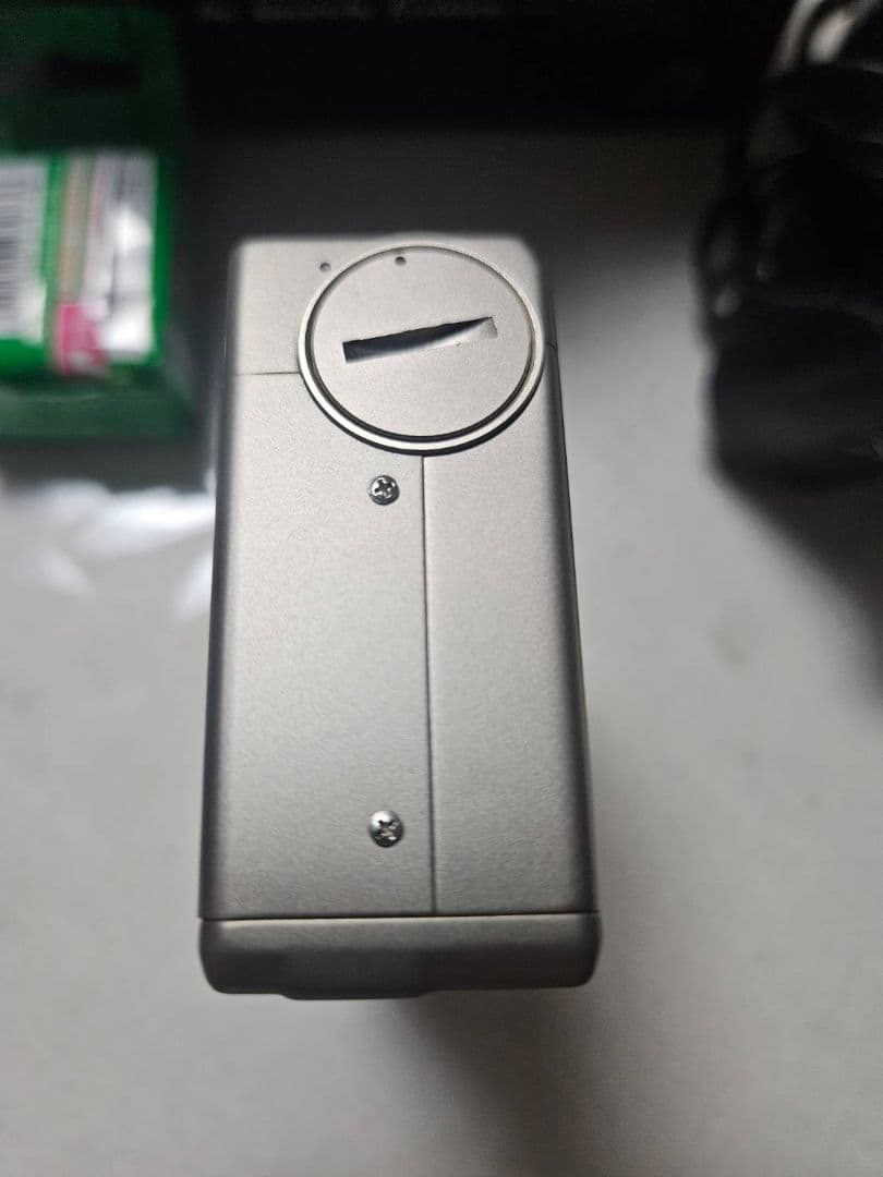 CONTAX（コンタックス） Tix フィルムカメラ 箱付き　電池、フィルム付き