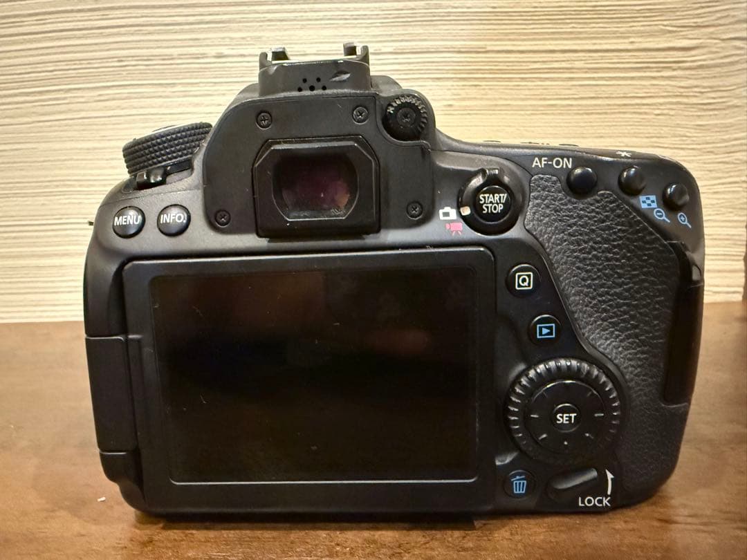 キャノン/Canon EOS 80D ボディ