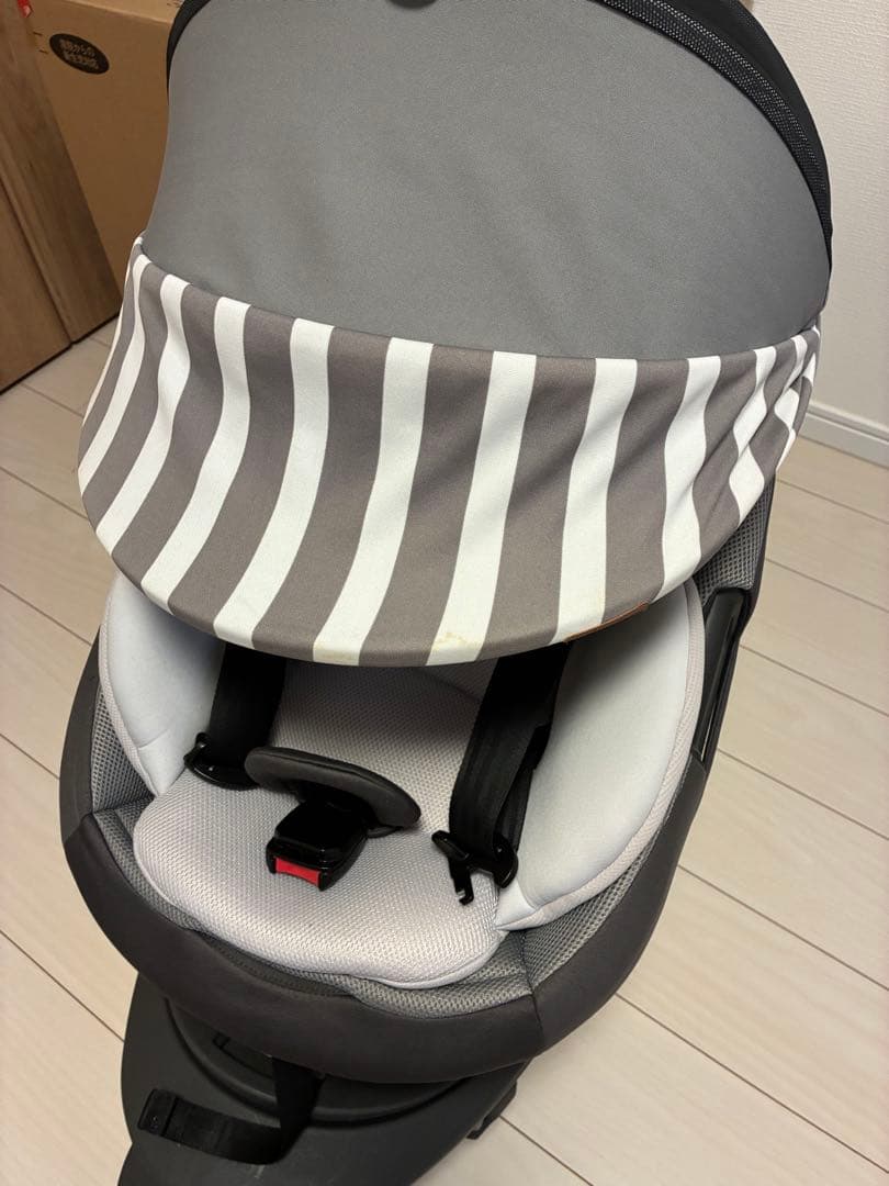 コンビ THE S ISOFIX ZA-670 エッグショック　Combi