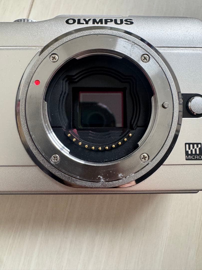 オリンパス　カメラ本体、コード