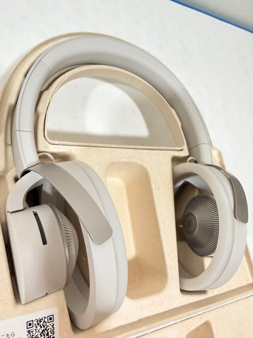 NWM ONE ワイヤレスヘッドフォン ホワイト