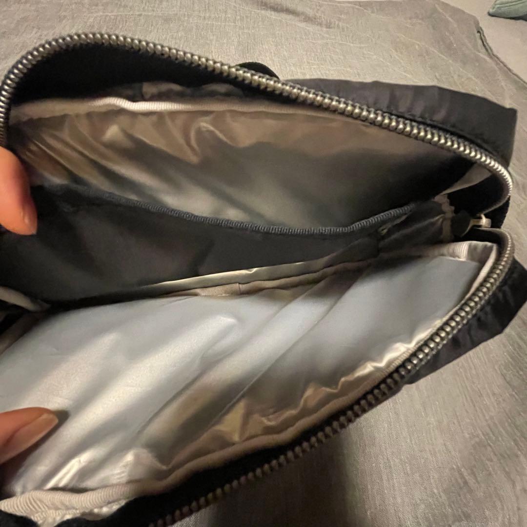 極美品　LeSportsac ESSENTIAL RECT XBODY