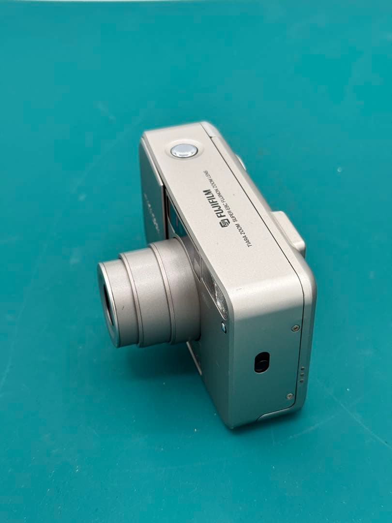 FUJIFILM TIARA ZOOM カメラ