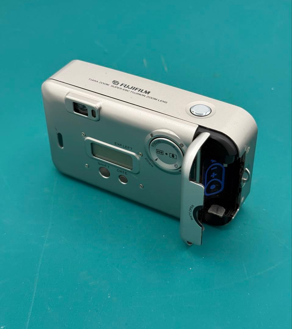 FUJIFILM TIARA ZOOM カメラ