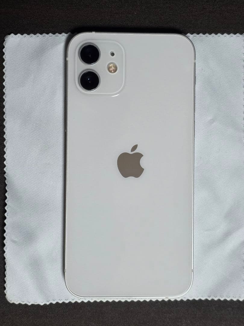iPhone 12 ホワイト 64GB+充電器付き